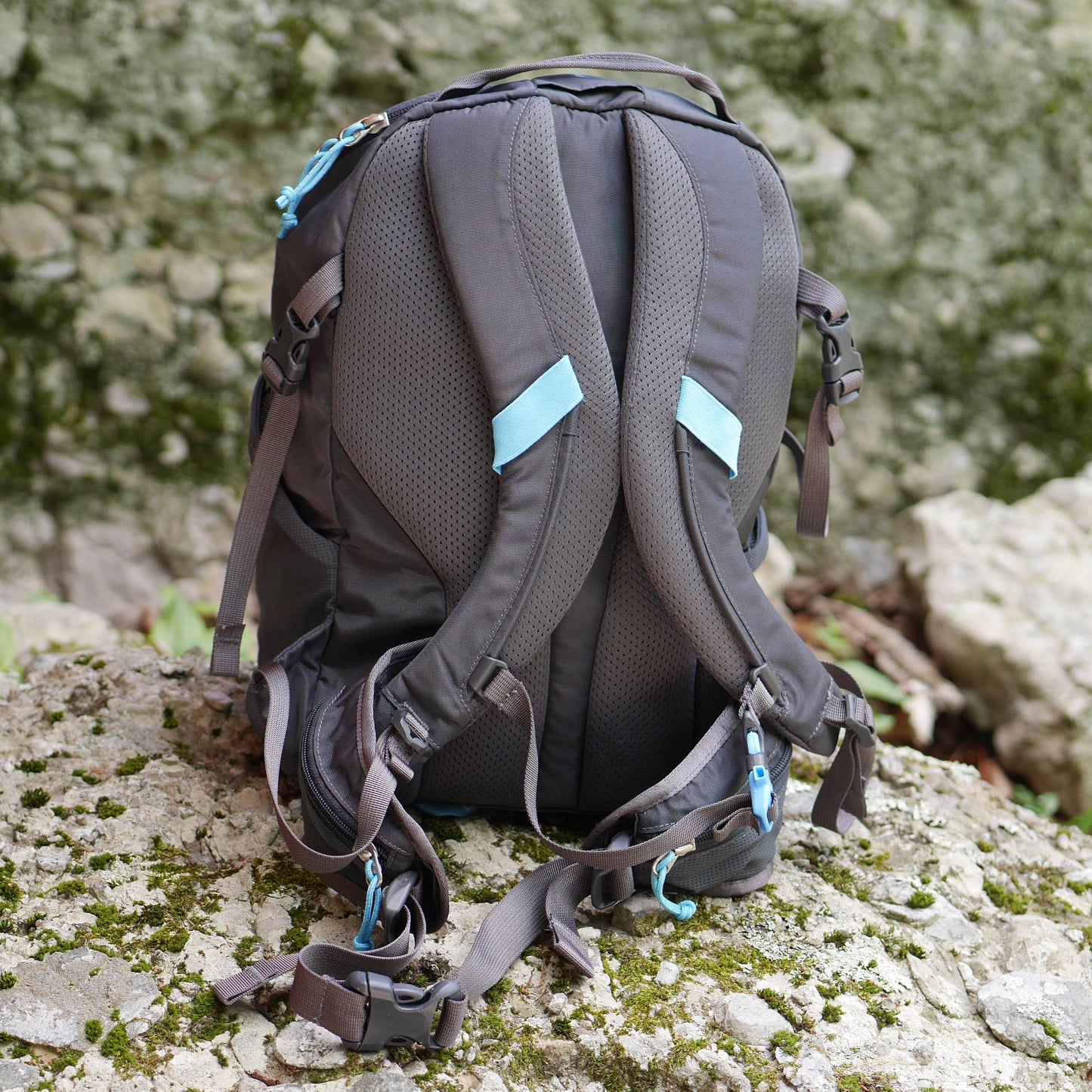 Tarn 18 Backpack - Gray & Blue (BP10)