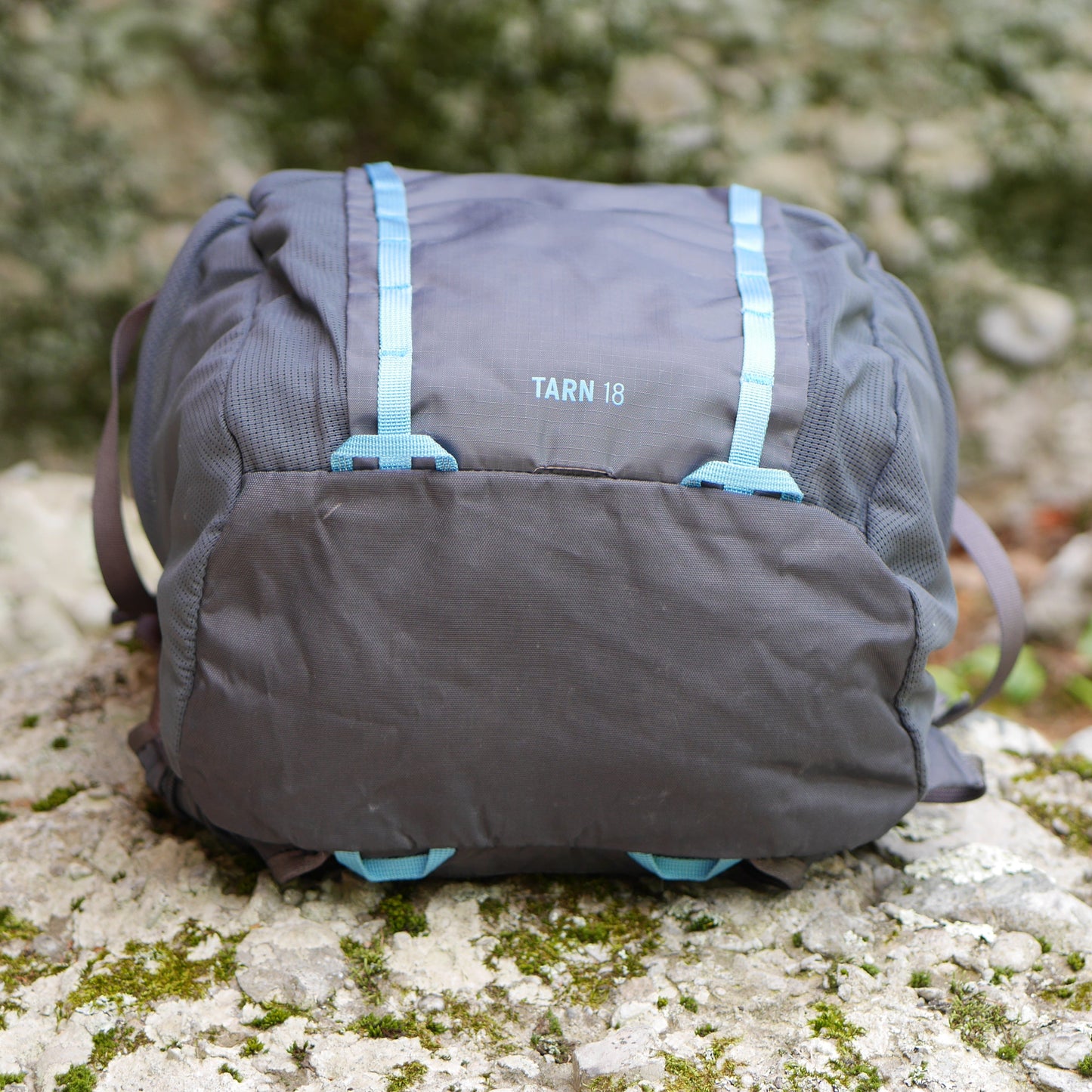 Tarn 18 Backpack - Gray & Blue (BP10)