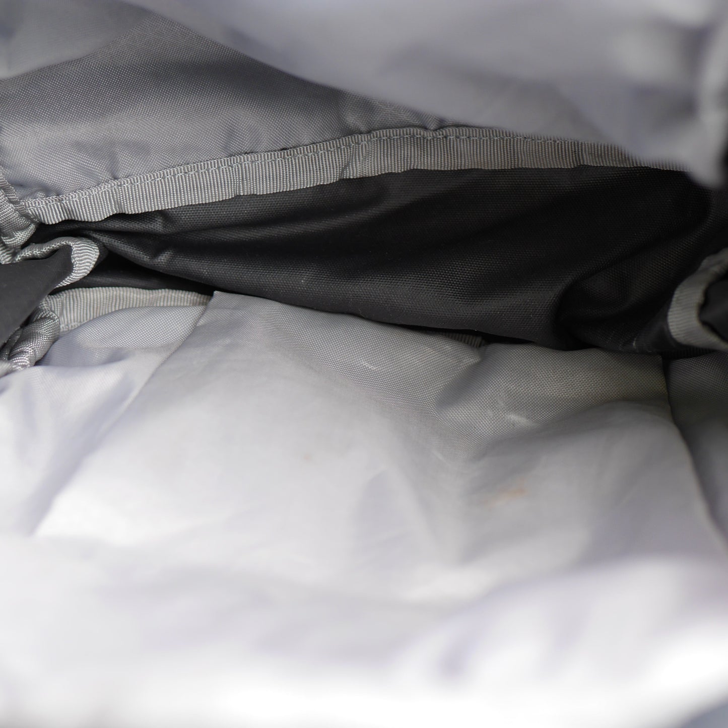 Tarn 18 Backpack - Gray & Blue (BP10)