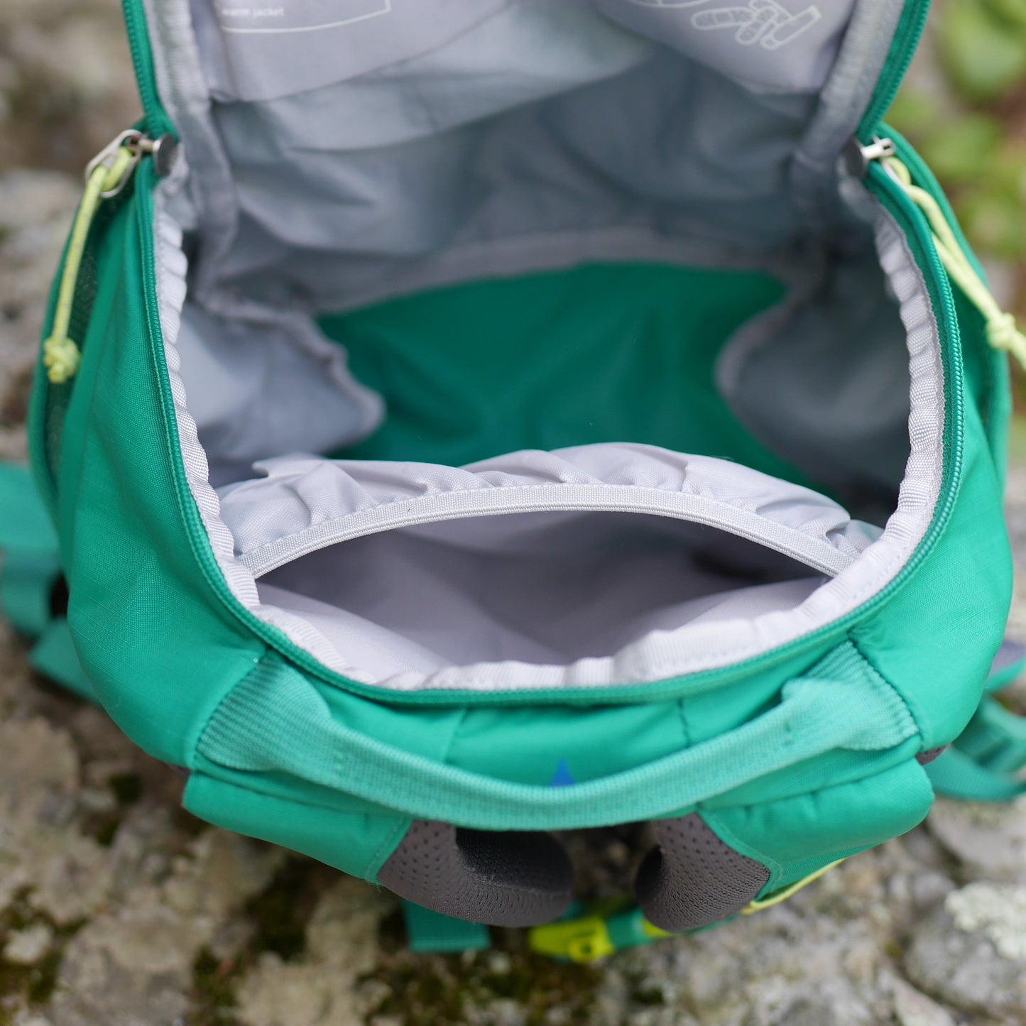 Tarn 12 Backpack - Evergreen (BP12)