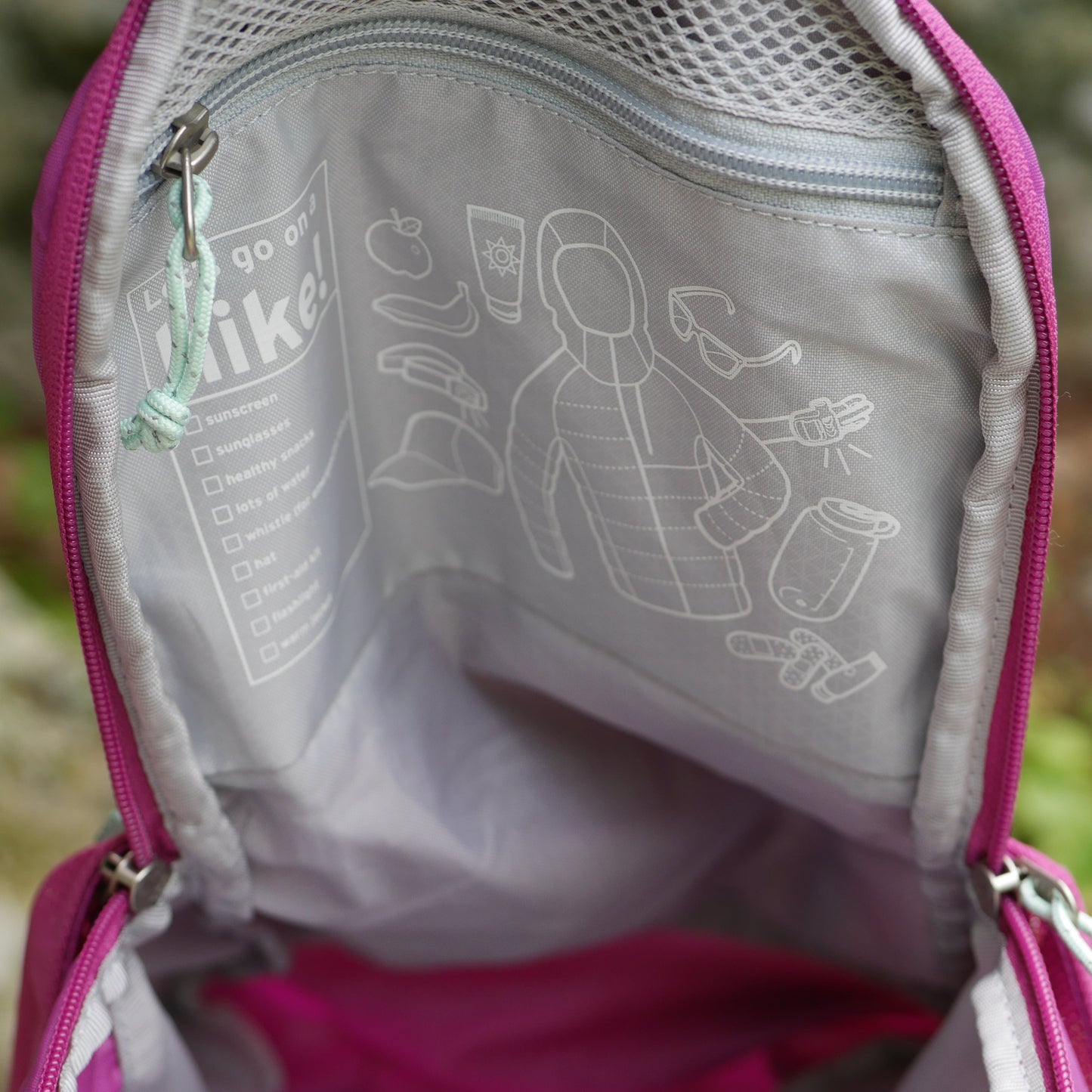 Tarn 12 Backpack - Pink Vivid Viola (B24)