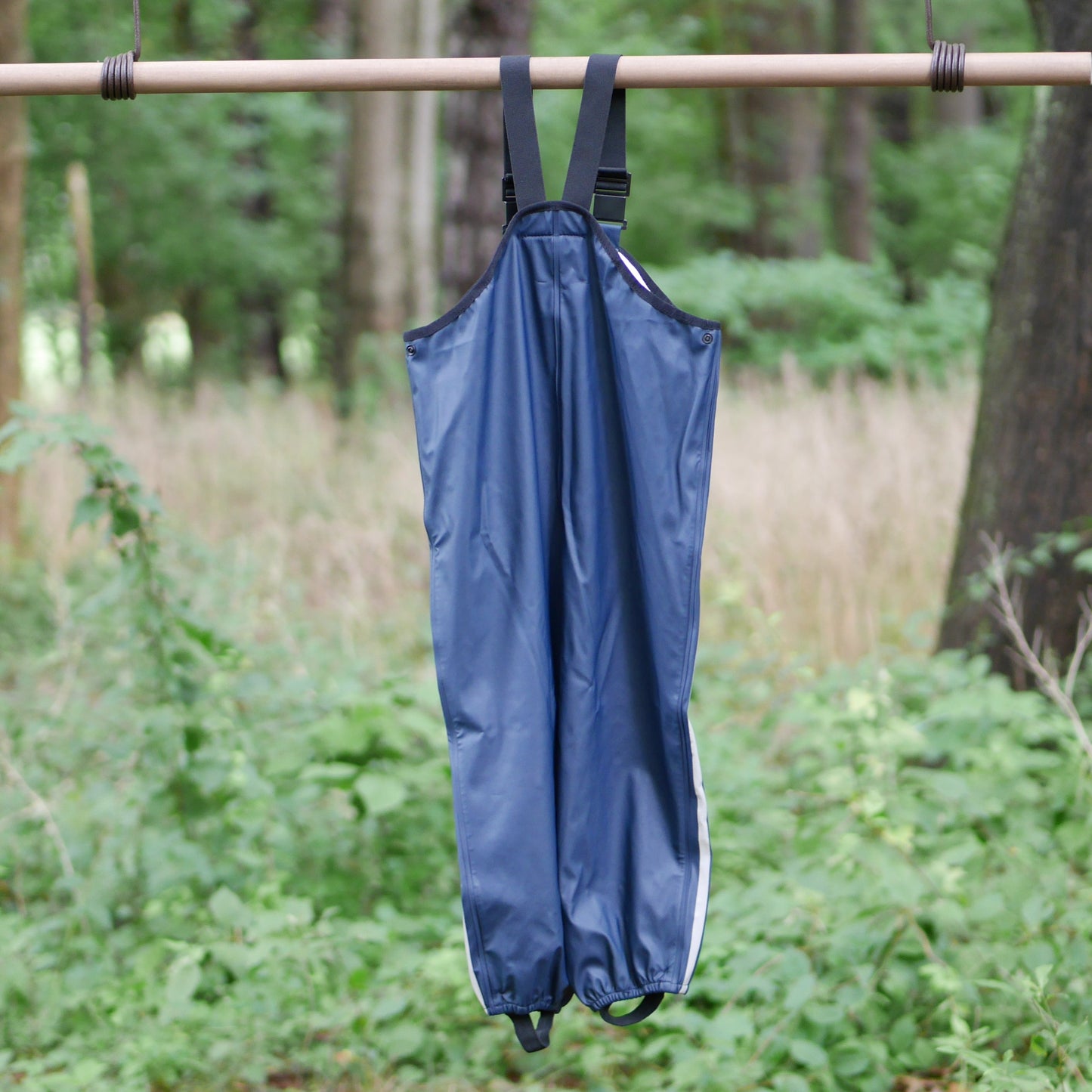 Lammikko Rain Pants/Bib - Navy - Size 104 (4T)