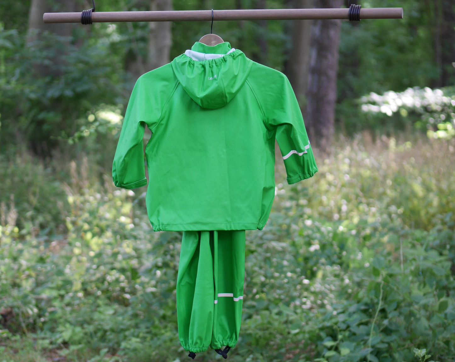 Two Piece Classic Rain Suit w/Bib - Green- Size 110 (5 yr)