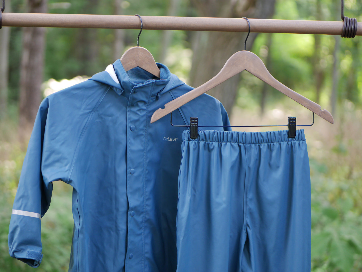 Two Piece Classic Rain Suit - Ice Blue - Size 120 (6-7 yr)