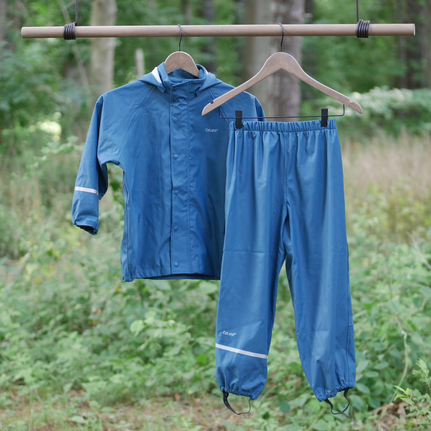 Two Piece Classic Rain Suit - Ice Blue - Size 120 (6-7 yr)