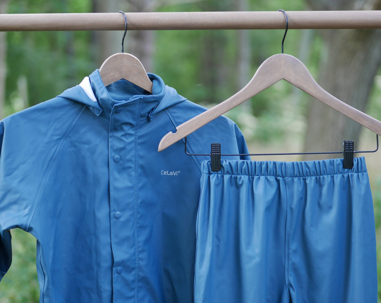 Two Piece Classic Rain Suit - Ice Blue - Size 120 (6-7 yr)