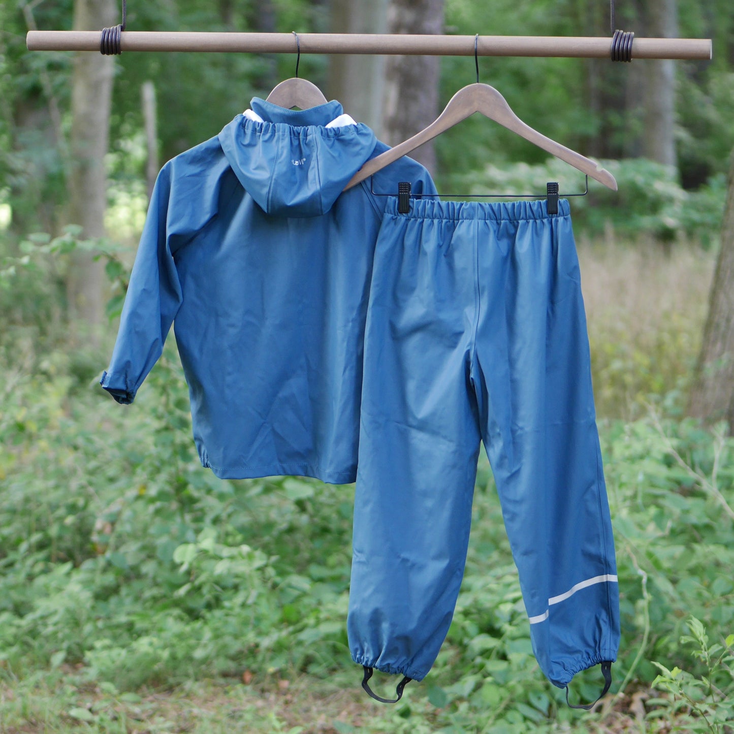 Two Piece Classic Rain Suit - Ice Blue - Size 120 (6-7 yr)
